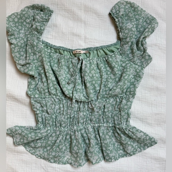 Mi Ami Peplum Top Size L - Picture 1 of 4